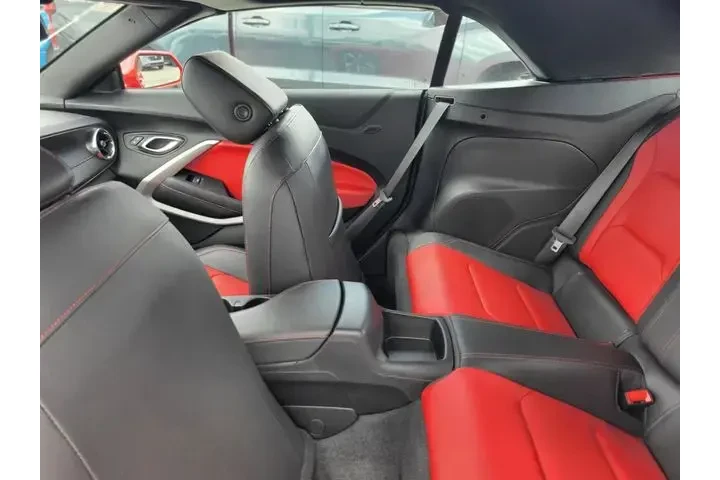 $39991 : Chevrolet Camaro 2022 LT 2dr image 9