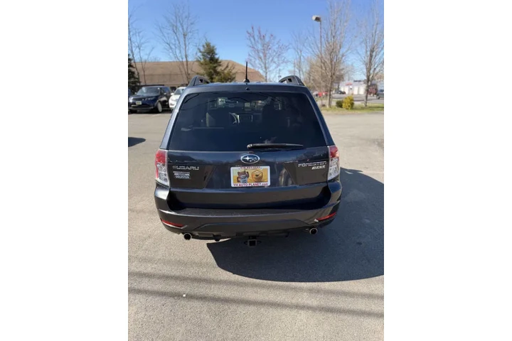 $7500 : 2012 Forester 2.5X Premium image 9