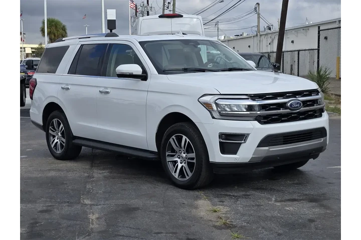 $38595 : Ford Expedition 2024 4x2 Lim image 3