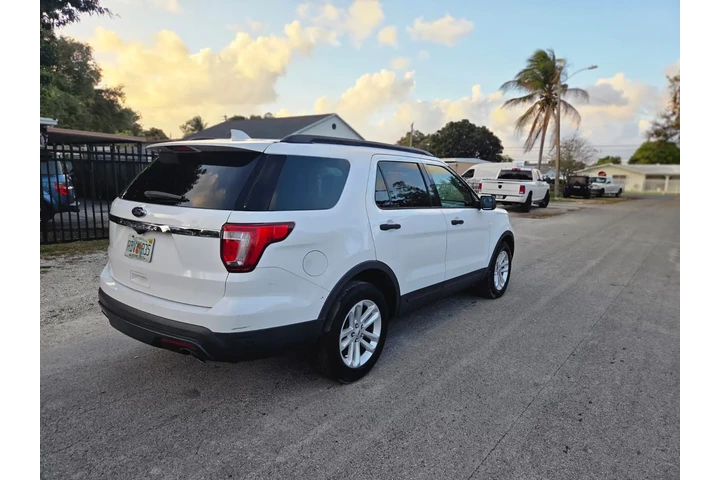 $7300 : Ford Explorer 2017 image 4