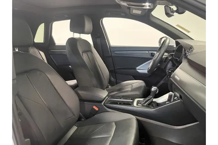 $28490 : Audi Q3 2025 AWD quattro S l image 10