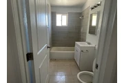 $1100 : For Rent – Remodeled 2-Bedroom thumbnail