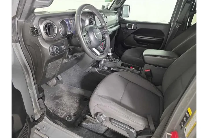 $29777 : Jeep Wrangler 2023 image 10