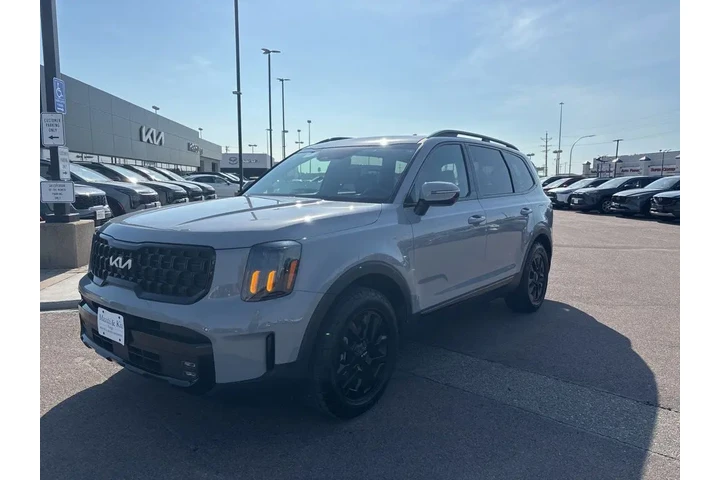 $46999 : 2024 Telluride SX-Prestige X- image 1