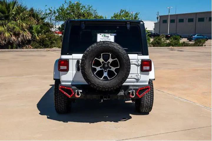 $37098 : Jeep Wrangler Unlimited 2022 image 2