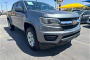 $26995 : Pre-Owned 2018 Colorado Crew thumbnail