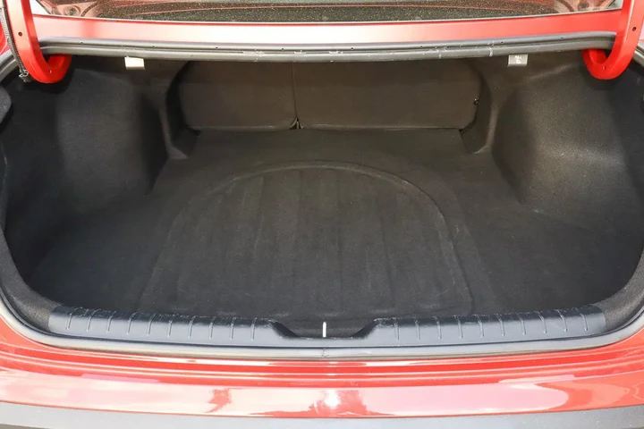 $18988 : 2025 K4 LXS FWD image 9