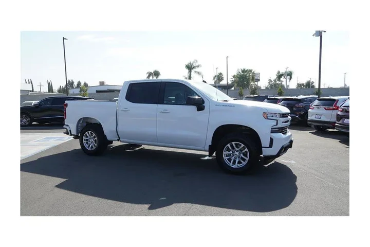 $29984 : 2019 Silverado 1500 RST image 3