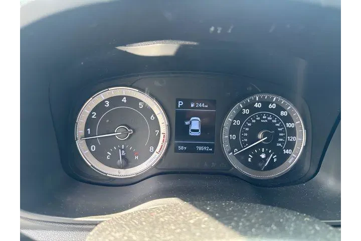 $14499 : Hyundai VENUE 2021 SEL 4dr C image 7