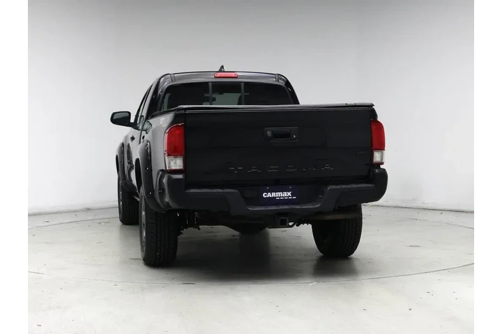 $31998 : Toyota Tacoma 2016 4x4 TRD S image 6