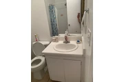 $1150 : CUARTO CON BAÑO EN RENTA thumbnail