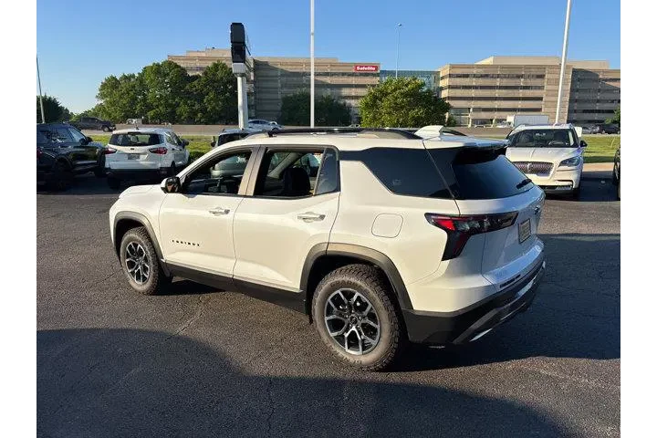 $33985 : Chevrolet Equinox 2026 4x4 A image 5