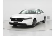$25998 : Honda Accord 2023 EX 4dr Sed thumbnail