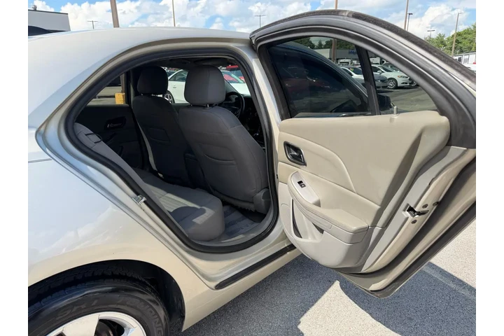 $5980 : 2014 Malibu LS image 9