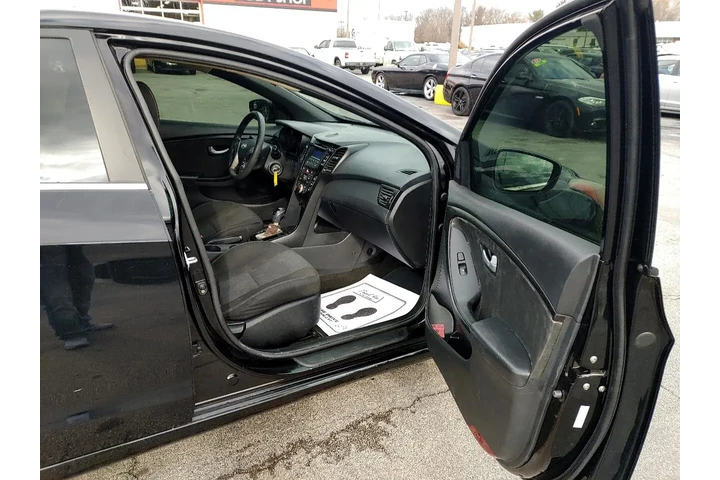 $10980 : 2016 Elantra GT 5dr HB Auto image 9