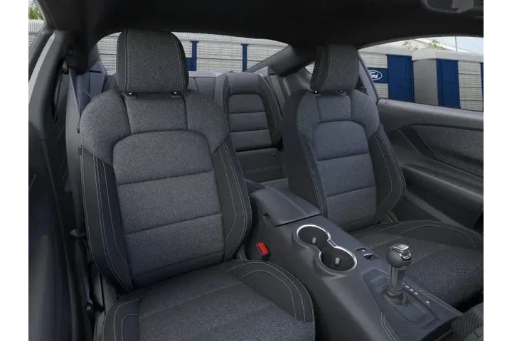 $32983 : Ford Mustang 2025 EcoBoost 2 image 10