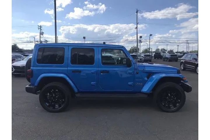 $31890 : Jeep Wrangler Unlimited 2022 image 6