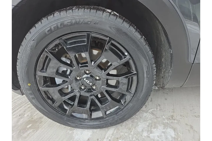 $32995 : 2022 Telluride SX image 9