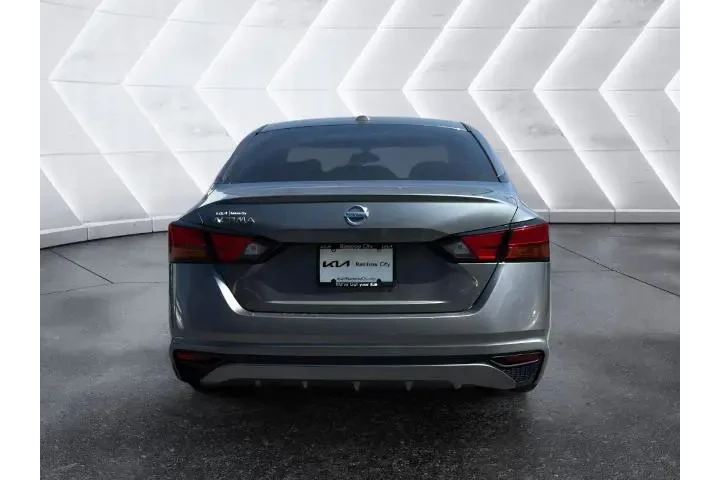 $15647 : Nissan Altima 2020 2.5 S 4dr image 4