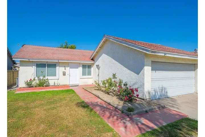 $1850 : Cypress.Welcome home beautiful image 1