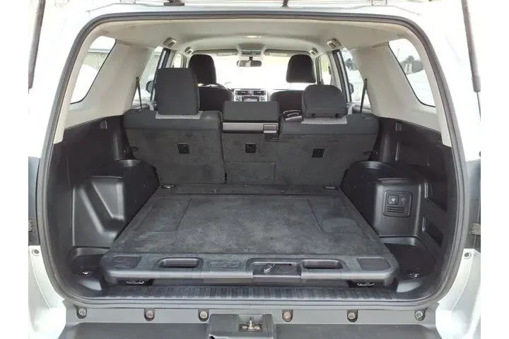 $20416 : Toyota 4Runner 2018 4x4 SR5 image 8