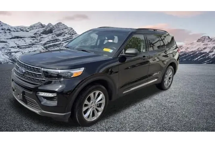 $32998 : Ford Explorer 2023 AWD XLT 4 image 1