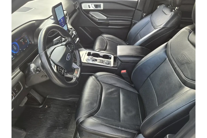 Ford Explorer 2023 AWD ST 4d image 9