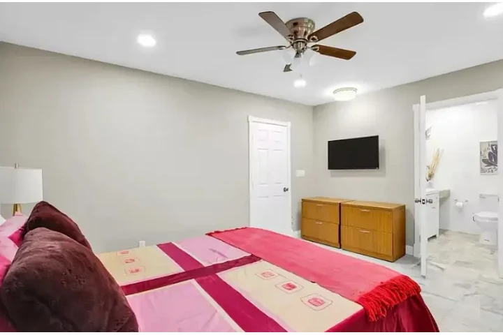 $1000 : Minutes drive from 5, 605 image 1