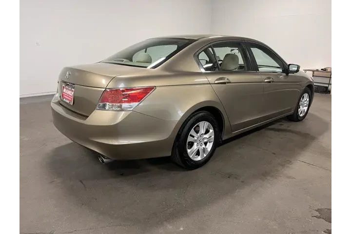 $9952 : Honda Accord 2010 LX-P 4dr S image 3