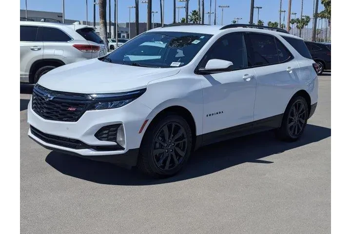 $27999 : Chevrolet Equinox 2024 RS 4d image 5