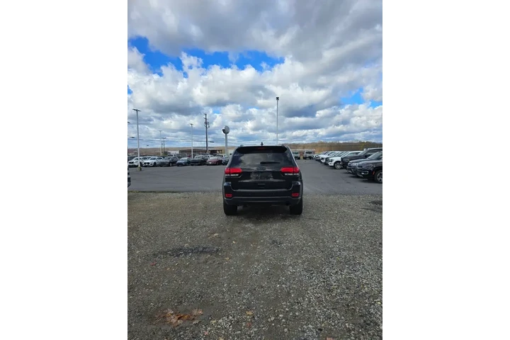 Jeep Grand Cherokee 2019 4x4 image 3