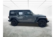 $32995 : Jeep Wrangler Unlimited 2022 thumbnail