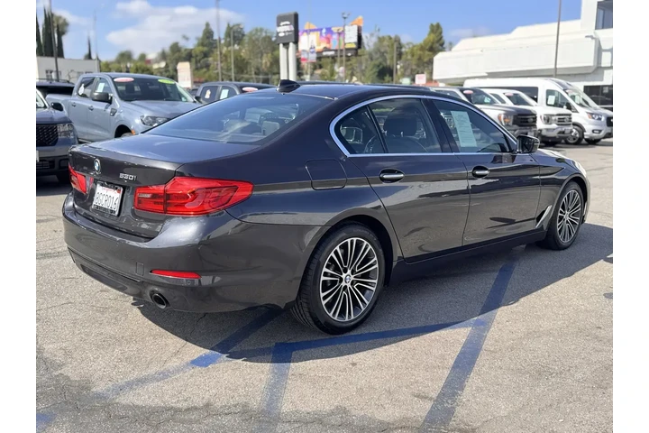 $14992 : BMW 5 Series 2018 530i 4dr S image 9