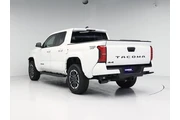 $39998 : Toyota Tacoma 2025 4x4 TRD S thumbnail