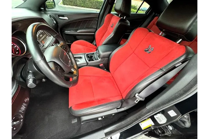 2023 Charger Scat Pack image 9