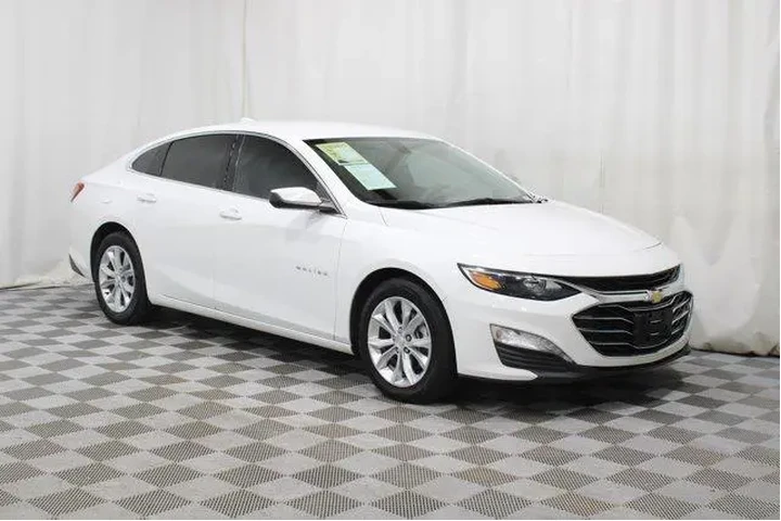 $18981 : Chevrolet Malibu 2022 LT 4dr image 1