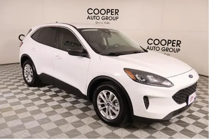 $17270 : Ford Escape Hybrid 2022 SE 4 image 1