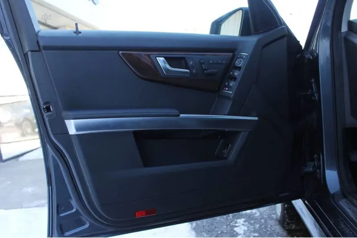 $15990 : 2015 Mercedes-Benz GLK GLK 35 image 10