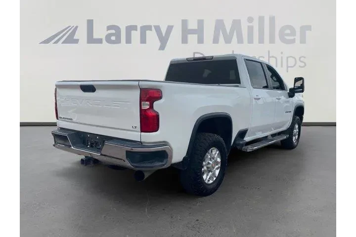 Chevrolet Silverado 2500HD 2 image 5