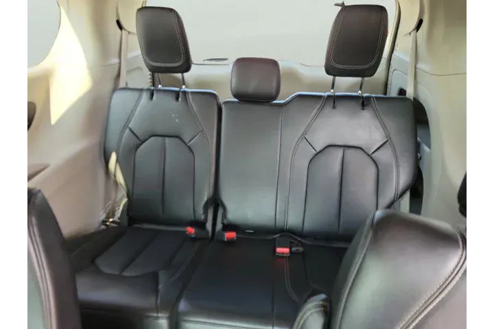 $26891 : Chrysler Pacifica 2024 Touri image 10