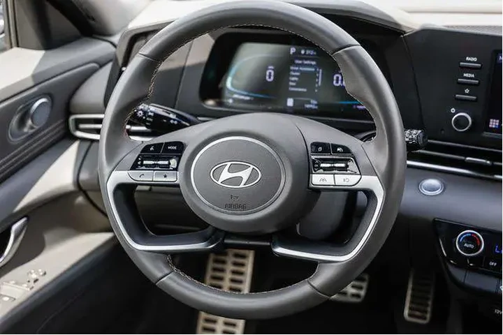 $22583 : Hyundai ELANTRA 2025 SEL Spo image 7