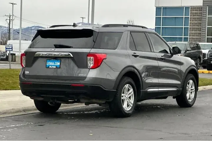 $27995 : Ford Explorer 2022 AWD XLT 4 image 2