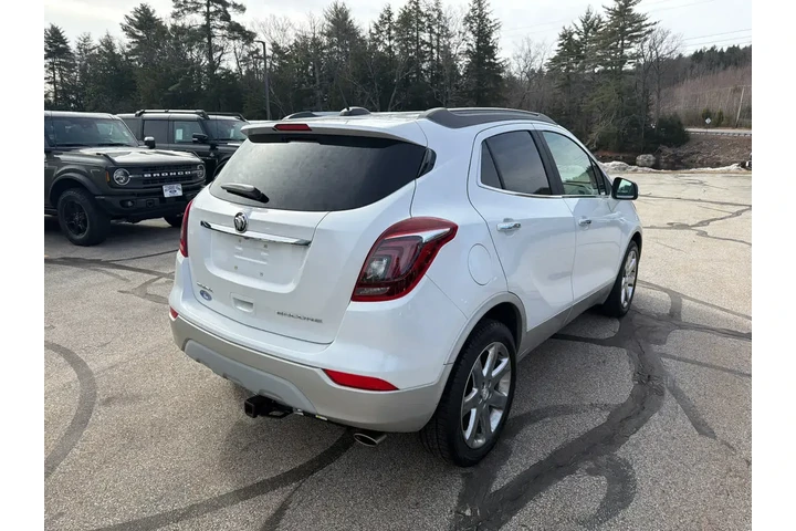 $11995 : Buick Encore 2017 Essence 4d image 9