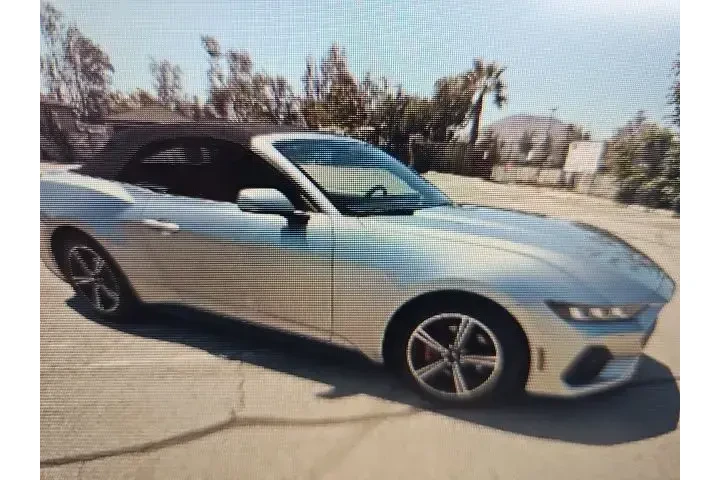 $36480 : Ford Mustang 2025 EcoBoost 2 image 2