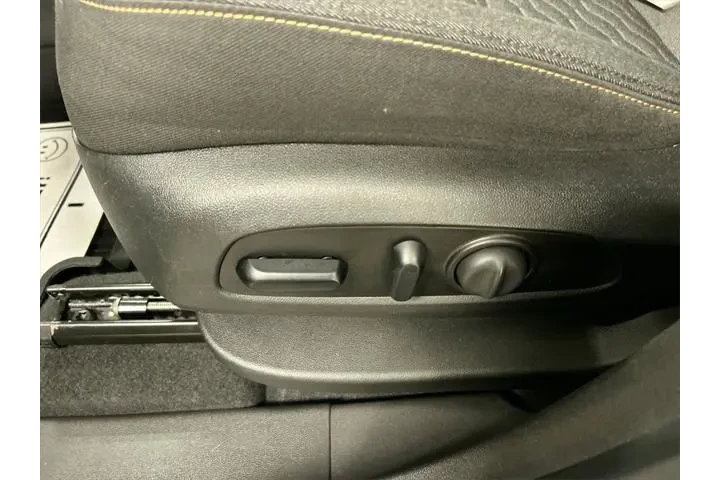 $21092 : Chevrolet Equinox 2021 4x4 L image 10