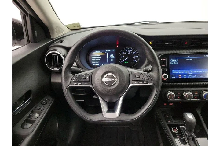 $18998 : Nissan Kicks 2023 SV 4dr Cro image 10