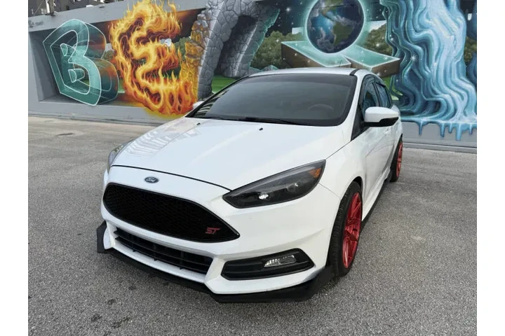 $12995 : 2017 Focus ST image 3