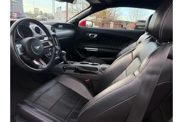 $26000 : Ford Mustang 2023 EcoBoost P image 4