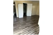 SE RENTA CUARTO EN UN CASA en Los Angeles