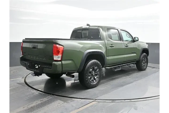 $32759 : Toyota Tacoma 2021 4x4 SR5 V image 9